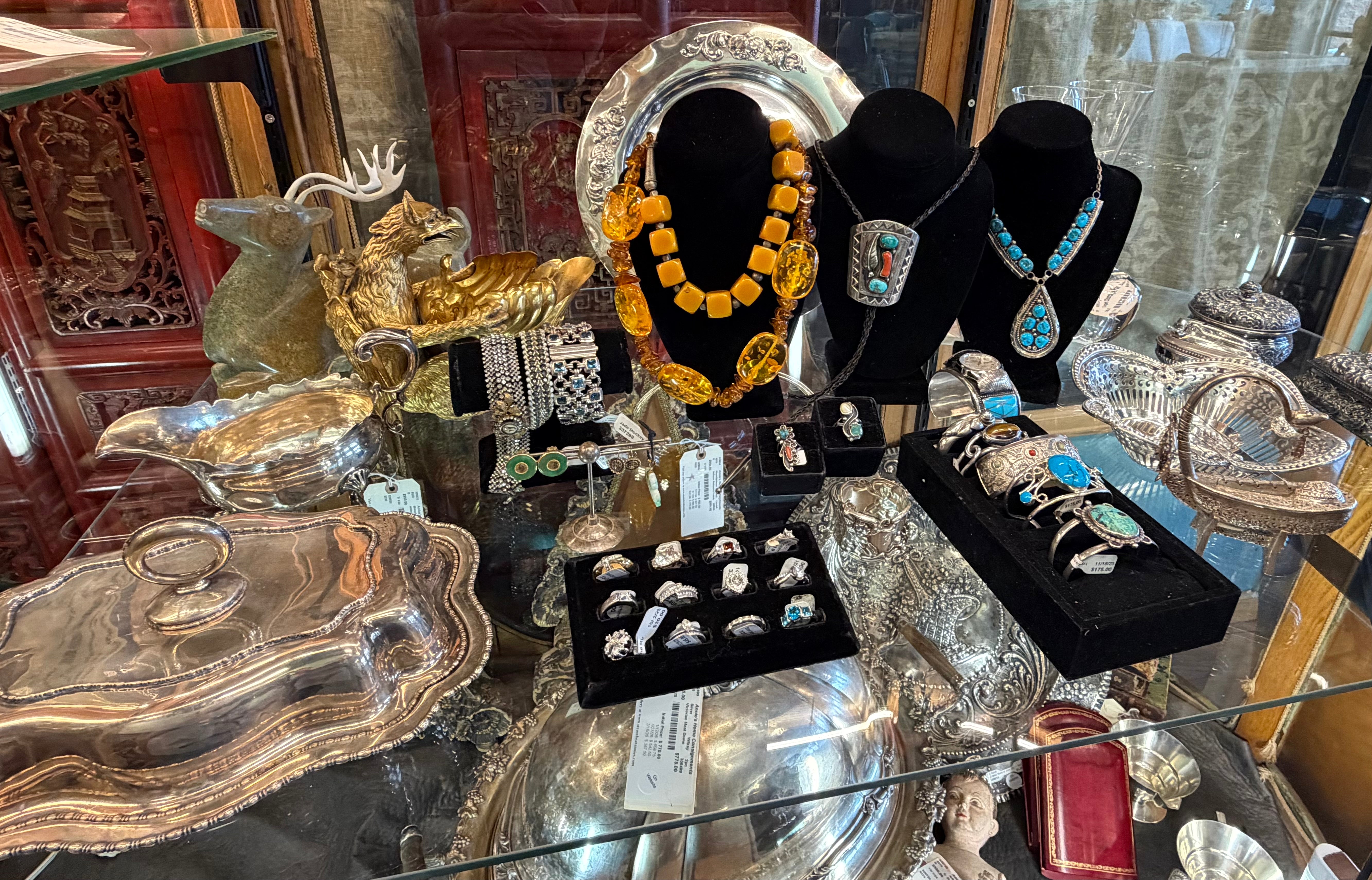 Jewelry/Objects de Vertu