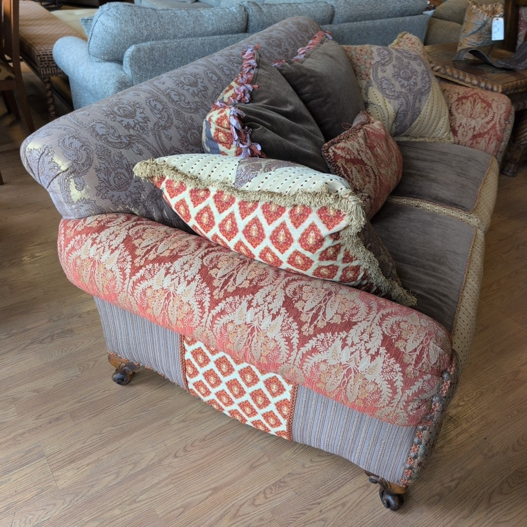Sofa multi colored/over sized