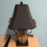BRASS URN-STYLE LAMP W BLACK SQUARE BASE
