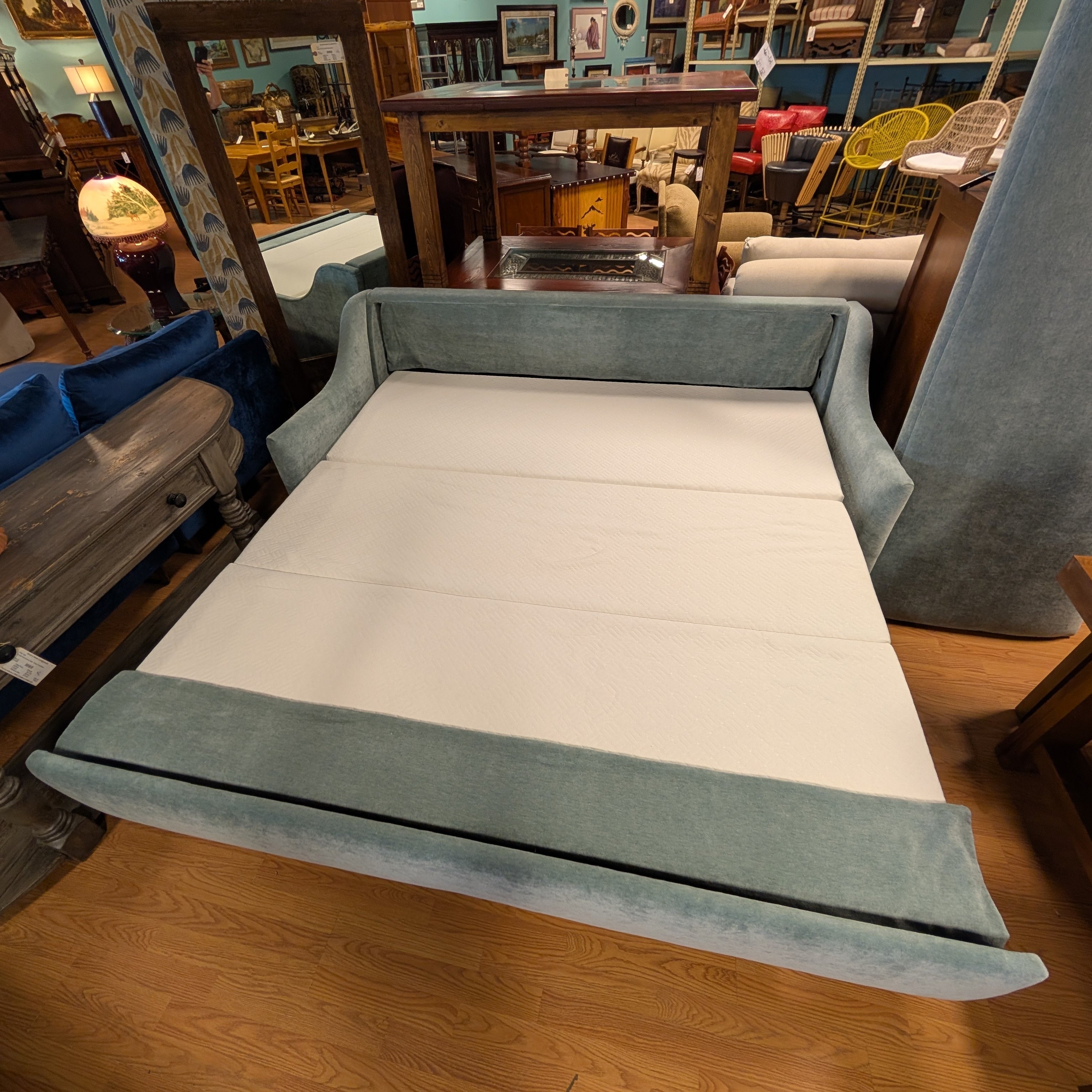 Lee Industries Sea Glass Blue/Green KING sleeper ~ LIKE NEW