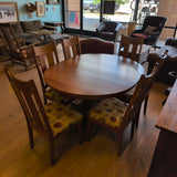 FN Woodworking Round/Oval Amish Dining Table w/6 Chairs & Leaf