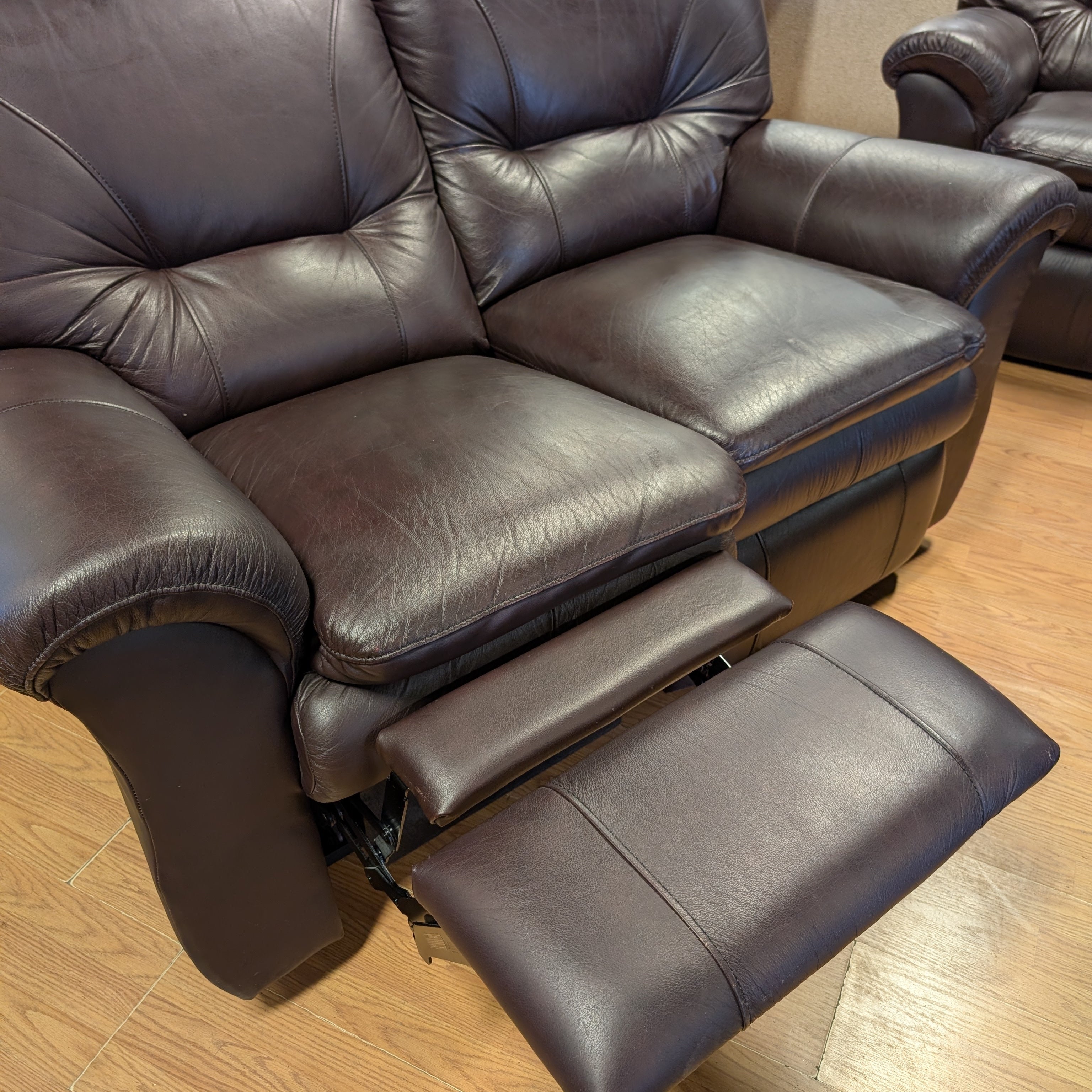 LaZBoy Double Reclining Loveseat ~ Chocolate Brown