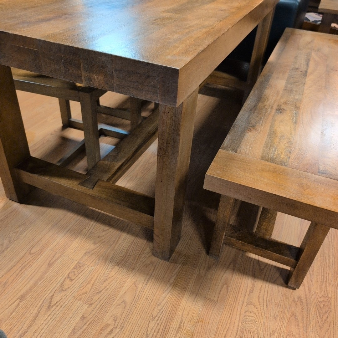 Pottery Barn Reed Extending Dining Table w/Bench